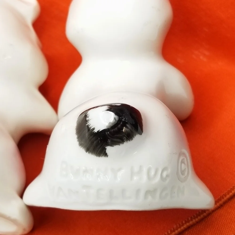 Whimsical White Pink Black Bunny Hug Van Tellingen Salt And Pepper Shakers